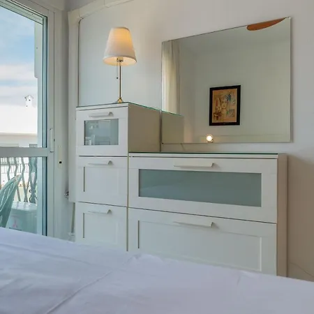 Homeforguest Bright In La Carihuela Near The