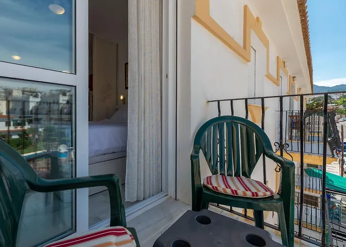 Homeforguest Bright In La Carihuela Near The Lägenhet *