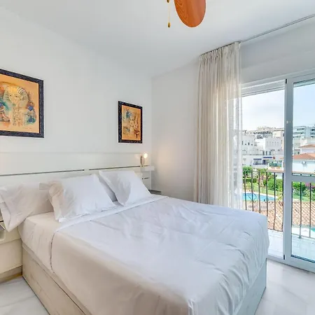 Homeforguest Bright In La Carihuela Near The Torremolinos