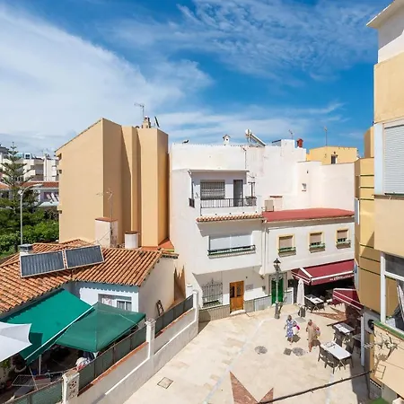 Apartment Homeforguest Bright In La Carihuela Near The Torremolinos